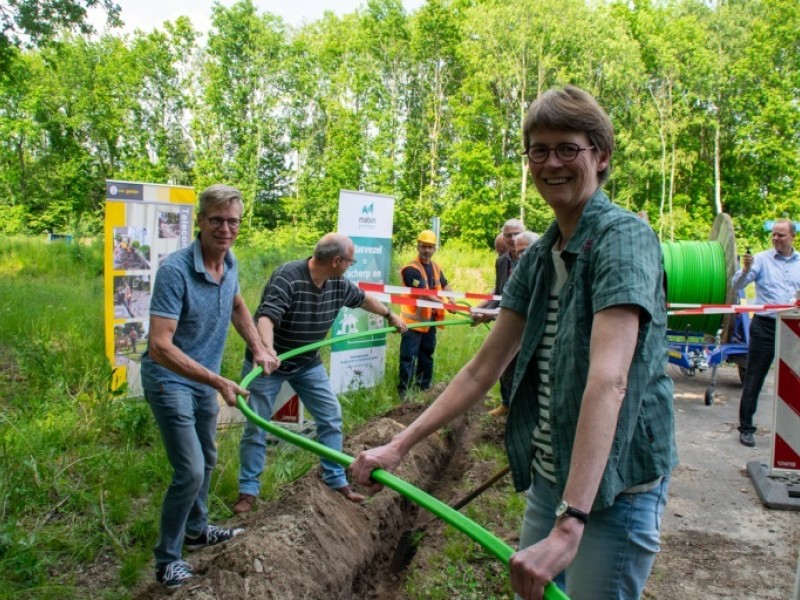 Aanleg glasvezelnetwerk GlasDraad Drenthe van start